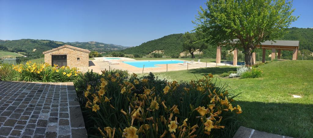 Amico Country House Serra San Quirico Exterior photo